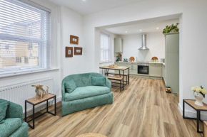 Host & Stay - The Coach House